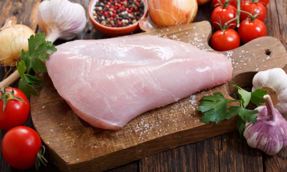 Beyaz etlerinde ölümle sonuçlanabilecek bakteri tespit edilen Şenpiliç'ten açıklama: Üzgünüz