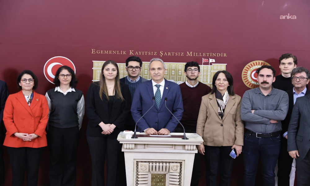 CHP'li Özçağdaş, Hacettepe Üniversitesi'nde 120 öğrenciye binden fazla soruşturma açıldığını duyurdu