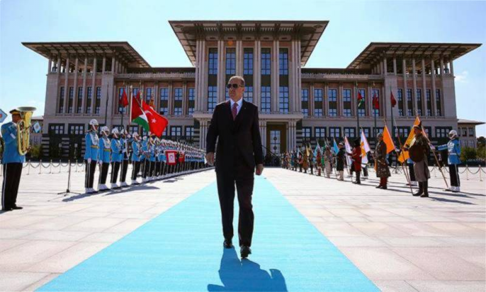 CHP'li Bulut açıkladı: Cumhurbaşkanlığı Külliyesi'nin bir günlük masrafı 1798 asgari ücret!