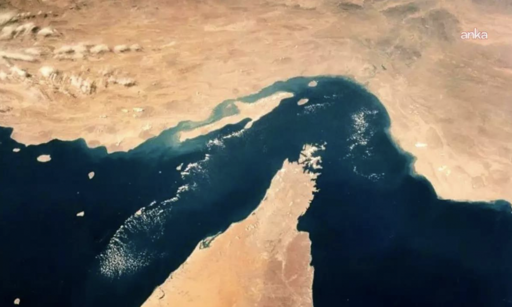 İran Devrim Muhafızları’ndan Hürmüz Boğazı’nda konteyner gemisine müdahale