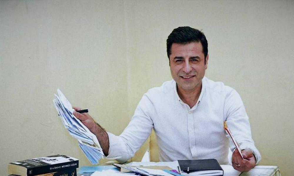 CHP'den Selahattin Demirtaş'a ziyaret: Cumhuriyetimizi demokrasiyle, hukuk devletiyle, ifade özgürlüğüyle mutlaka yeniden buluşturacağız