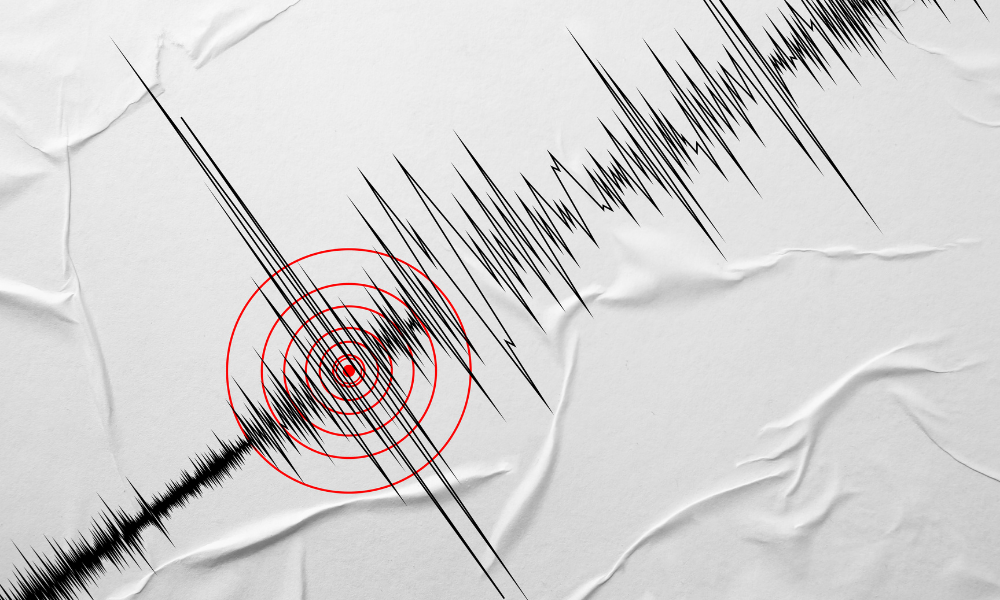 Akdeniz ve Karadeniz'de peş peşe depremler
