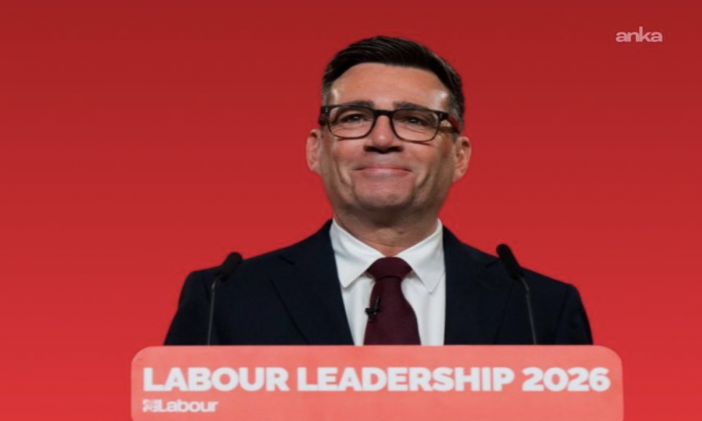 İngiltere'nin yeni Başbakanı Andy Burnham oldu