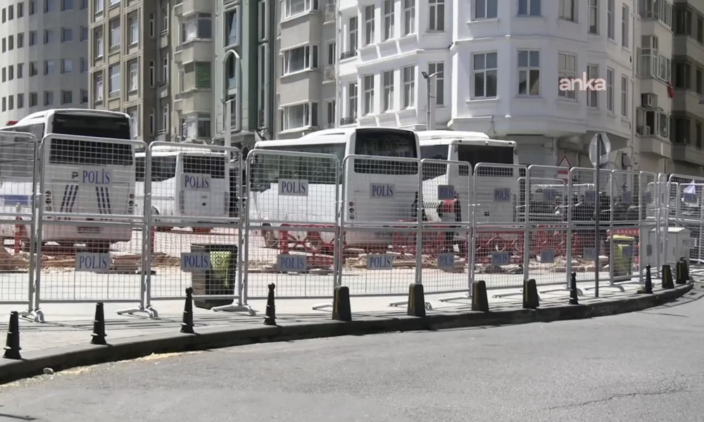 İstanbul Valiliği: İlimiz genelinde, izinli miting ve kutlamalar dışında hiçbir izinsiz gösteri, yürüyüş, protesto ya da organizasyona izin verilmeyecektir