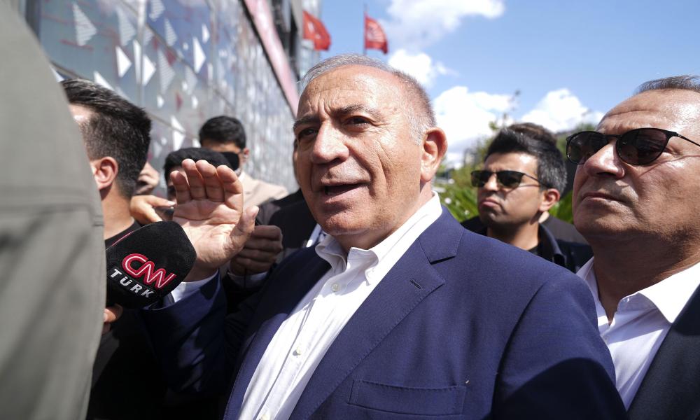 İhraç sonrası Gürsel Tekin'den ilk açıklama: Partimizi namussuzlardan, şaibelerden ve kirli düzenlerden temizlemek için mücadelemize devam edeceğiz