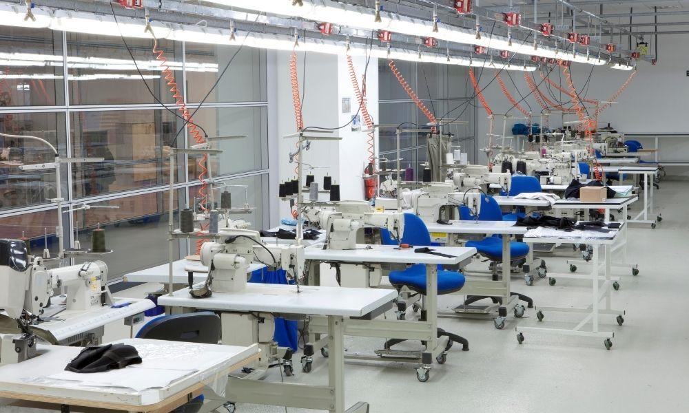 Enflasyon altında kalan sektör, zammı etikete yansıtıyor; hazır giyimde 2026’da en az yüzde 30 artış bekleniyor