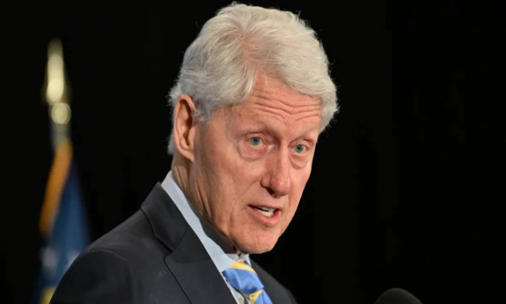 Eski ABD Başkanı Bill Clinton hastaneye kaldırıldı