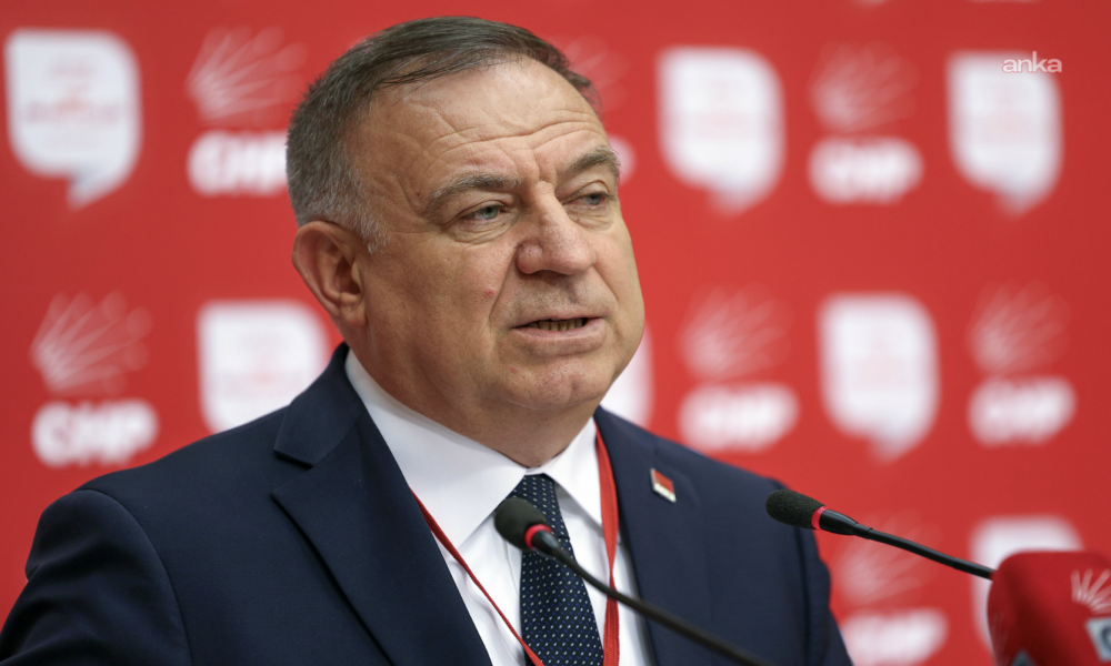 Gökan Zeybek: Eskişehir halkının onurlu oylarıyla göreve gelen Ayşe Ünlüce Başkanımızı karalama kampanyalarına asla izin vermeyiz