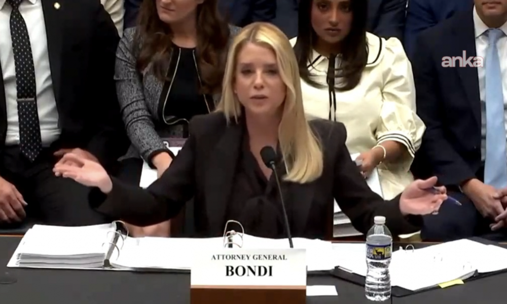 ABD Adalet Bakanı Bondi, Epstein dosyaları oturumunda Kongre üyeleri ile tartıştı: Bondi’ye “milyarder iş adamlarını koruyorsunuz” suçlaması