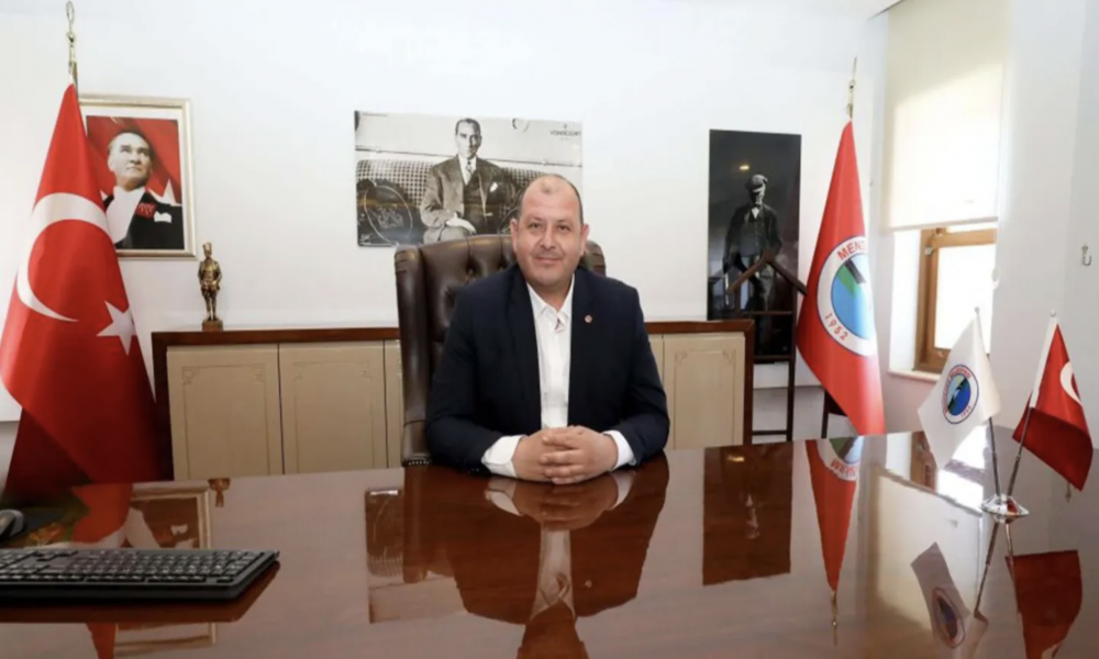 Menderes Belediyesi'ne operasyon: Belediye Başkanı Çiçek dahil 16 şüpheli adliyeye sevk edildi