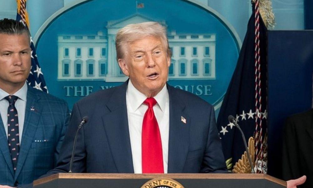 ABD Başkanı Trump: Kürtlere çok büyük paralar ödendi. Petrol ve başka imkanlar sağladık