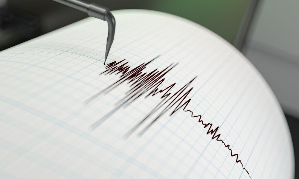 Şanlıurfa'da 5,8 büyüklüğünde deprem; çevre illerden de hissedildi
