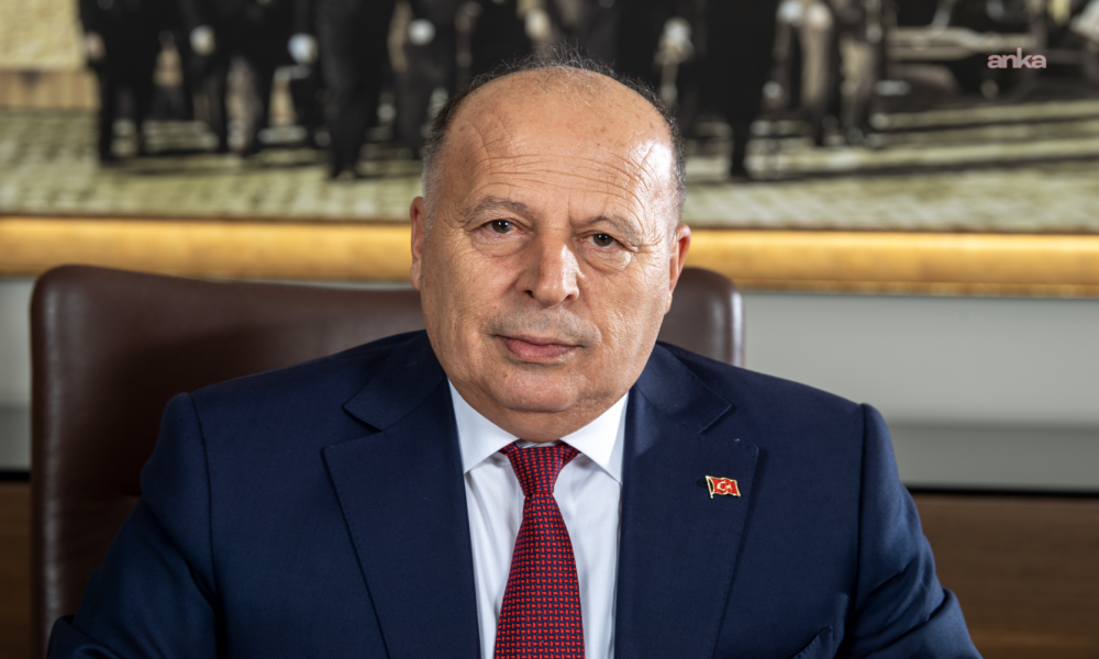 Görevden uzaklaştırılan Yüreğir Belediye Başkanı Ali Demirçalı: “Tüm Türkiye’de uygulanan hukuksuzluk bugün Yüreğir’e sıçramıştır”