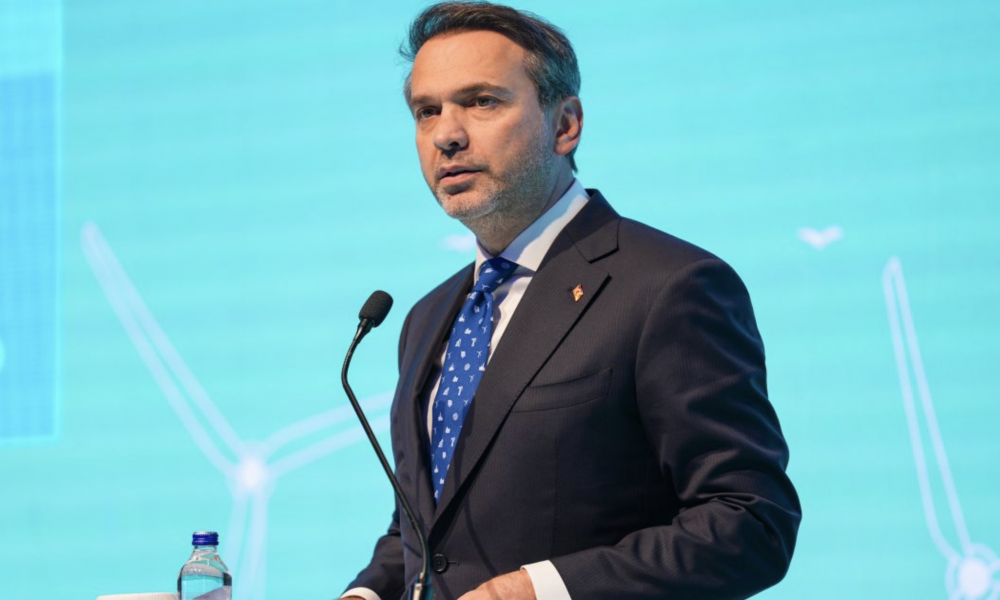 Bakan Bayraktar'dan Doruk Madencilik işçilerinin eylemine ilişkin açıklama: İşçilerin maaşını ödemesi gereken firma. Firma bunu 17 gün sonra ödediyse onların sorunu