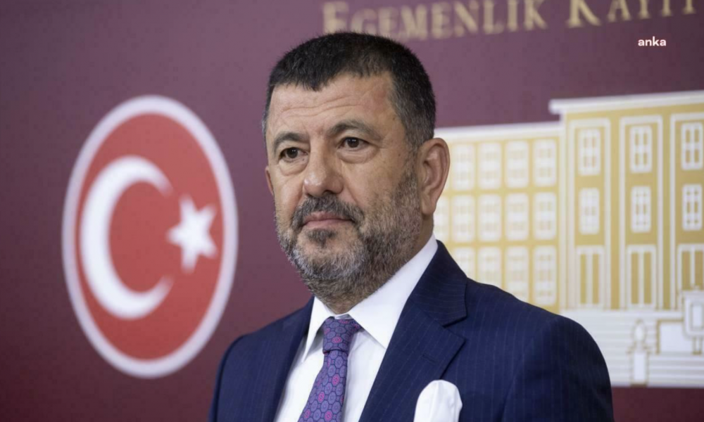İzmir Büyükşehir Belediyesi soruşturmasında Veli Ağbaba'nın ağabeyi gözaltına alındı