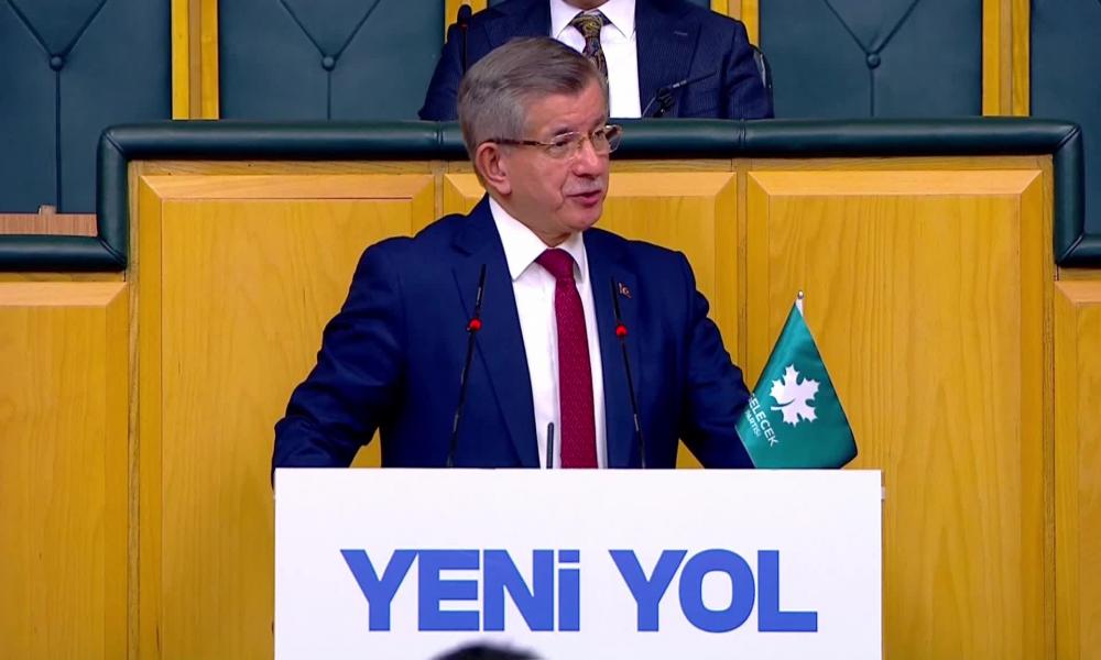 Ahmet Davutoğlu: Derin millet ile tekrar buluşmadan CHP'nin iktidar olma şansı çok zor