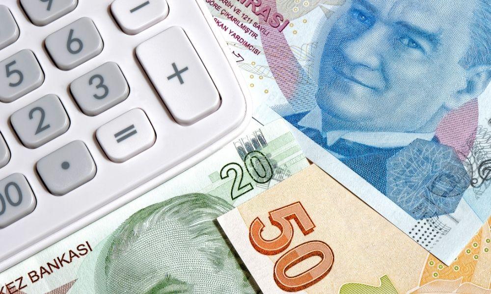 TBMM'de kabul edildi: En düşük emekli maaşı 20.000 TL oldu