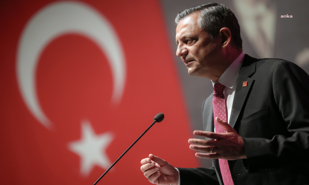 CHP Genel Başkanı Özel, Journal of Democracy için yazdı: 