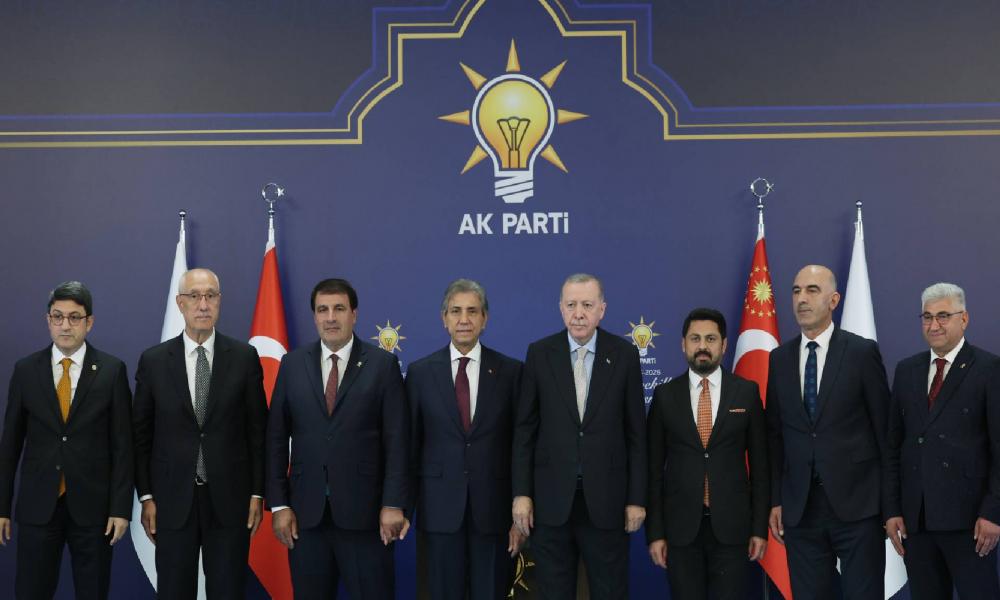 7 belediye başkanı partilerinden istifa ederek AKP'ye geçti