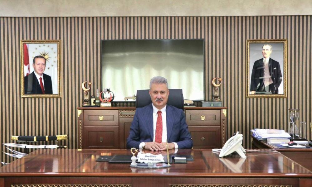 AKP'li belediye başkanı gözaltına alındı!