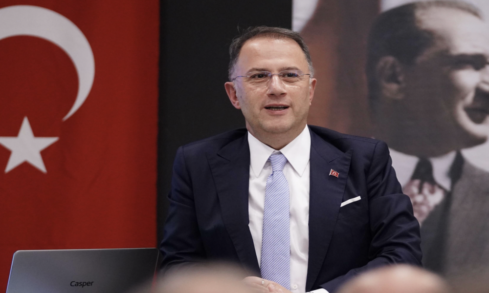 Mehmet Murat Çalık’tan oğluna: Baban alnı açık yüzü ak bir şekilde yanına gelecek