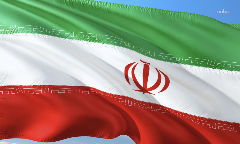 İran, Irak'a uçuşların yeniden başlatılması çağrısında bulundu