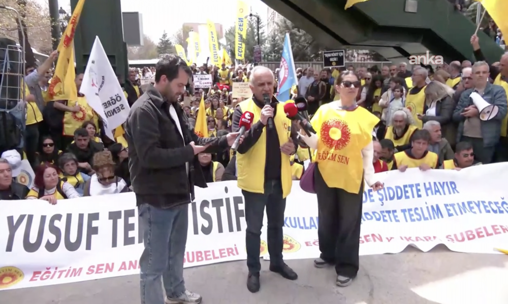 Eğitimcilerin MEB önünde 