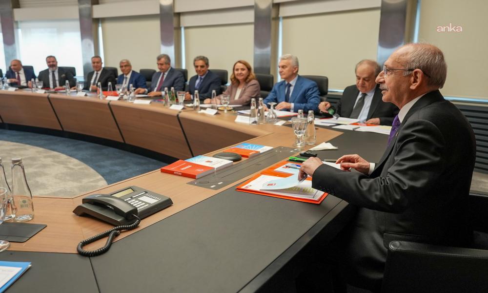 Kemal Kılıçdaroğlu istifalarının ardından kurmaylarını topladı