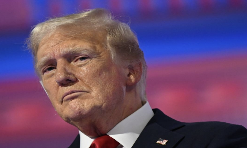 ABD Başkanı Trump, Adalet Bakanlığı’na Epstein dosyalarını yayımlama talimatı veren yasa tasarısını imzaladı