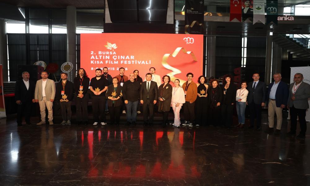 Bursa Altın Çınar Kısa Film Festivali’nde “Liminal” birincilik ödülünü aldı