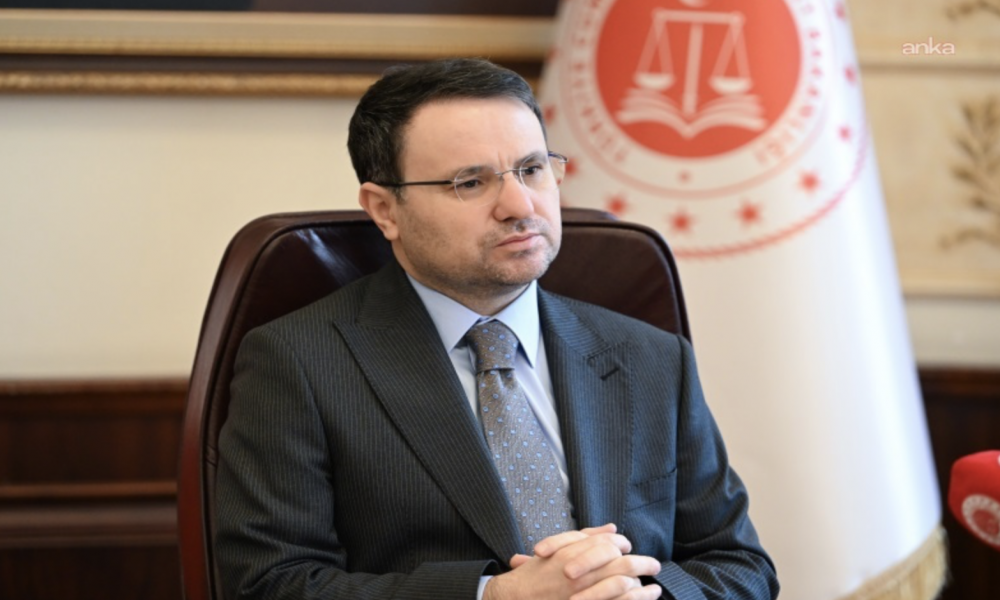 Adalet Bakanı Gürlek, Uğur Mumcu'nun ailesiyle görüşecek