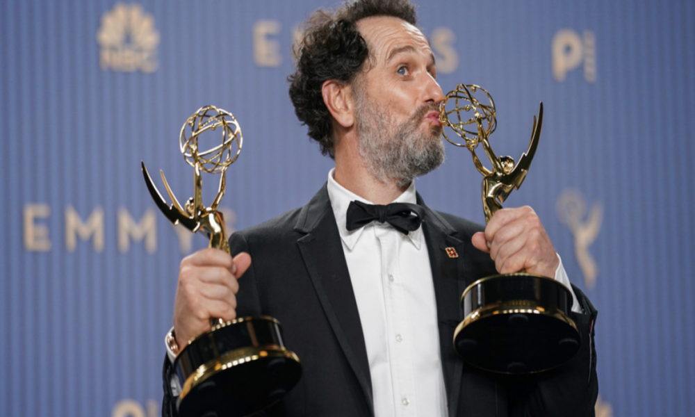 Emmy ödülleri sahiplerini buldu: Matthew Rhys ve Jean Smart tarihe geçti