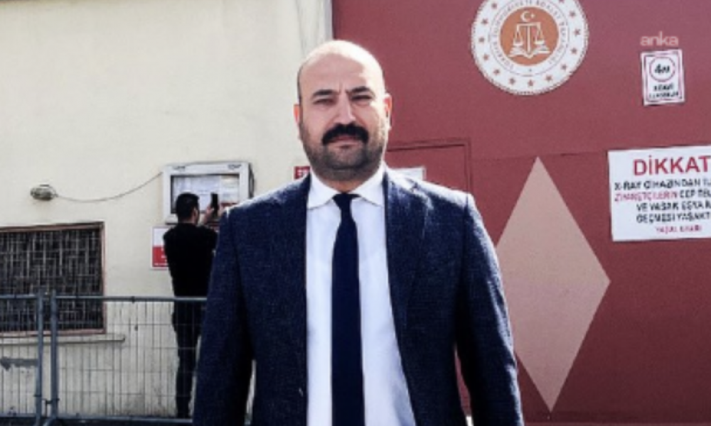 Tutuklu Adalar Belediye Başkan Yardımcısı Fırat Durak'tan belediye meclisi ve İBB Meclisi üyeliklerinden istifa açıklaması