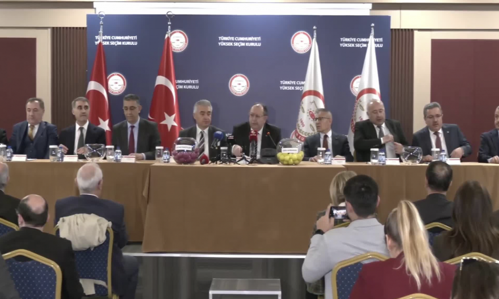 YSK'da 7 Haziran'da 6 beldede yapılacak ara yerel seçime katılacak partilerin oy pusulasındaki sırası için kura çekildi