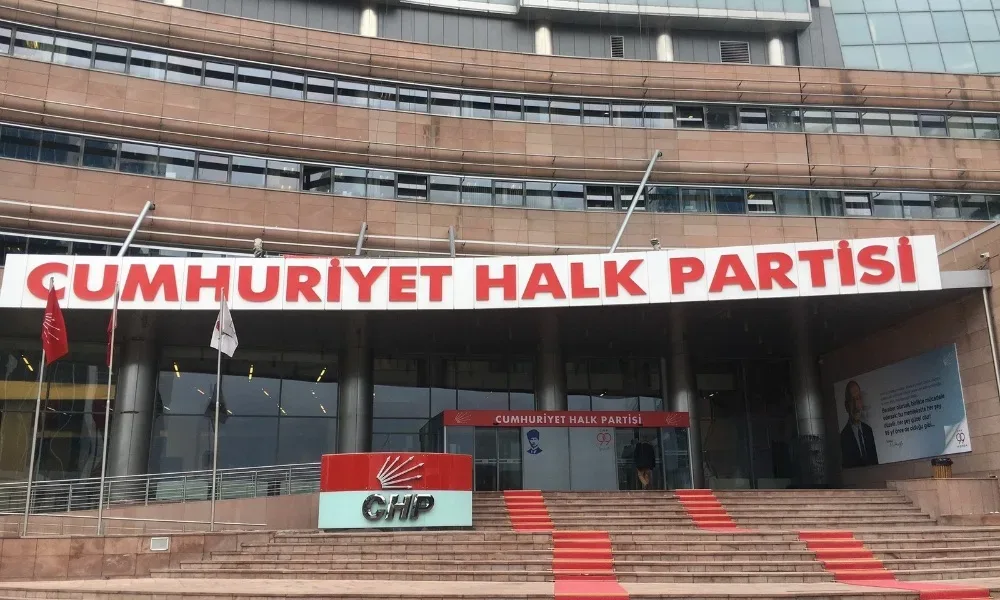 CHP’den Özgür Özel dahil 91 milletvekiline 57 bin TL için ihtarname