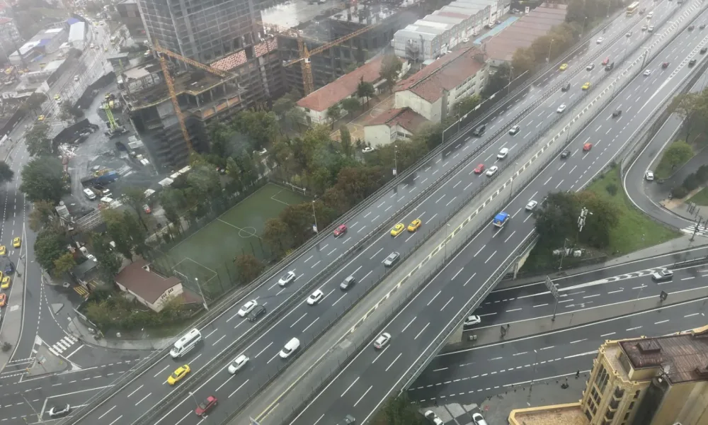 İstanbul'da bu sabah trafik yoğunluğu yüzde 40'ın altına düştü