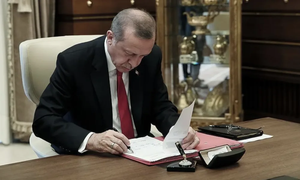 Resmi Gazete'de atama kararları: Hazine ve Maliye Bakan Yardımcılığına Bekir Bayrakdar atandı